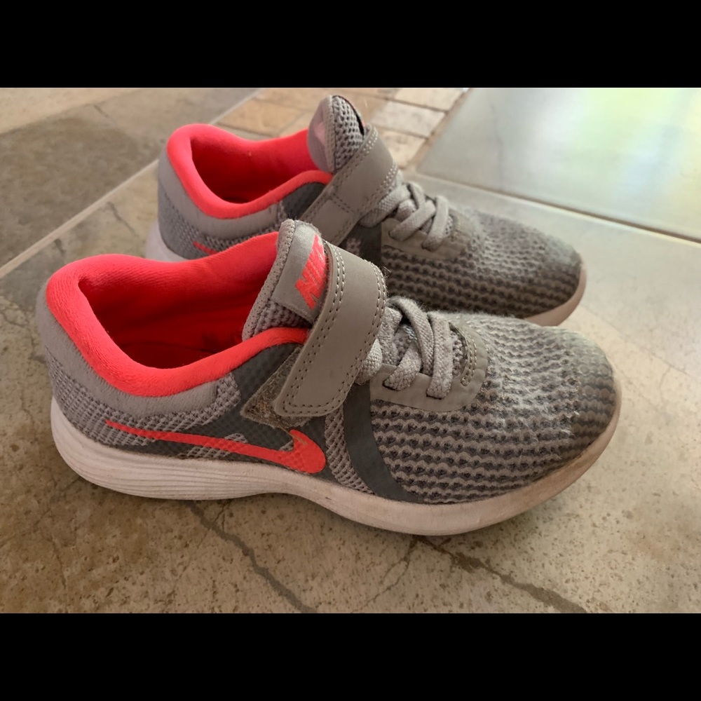 Girls Nike shoes. Size 12.5